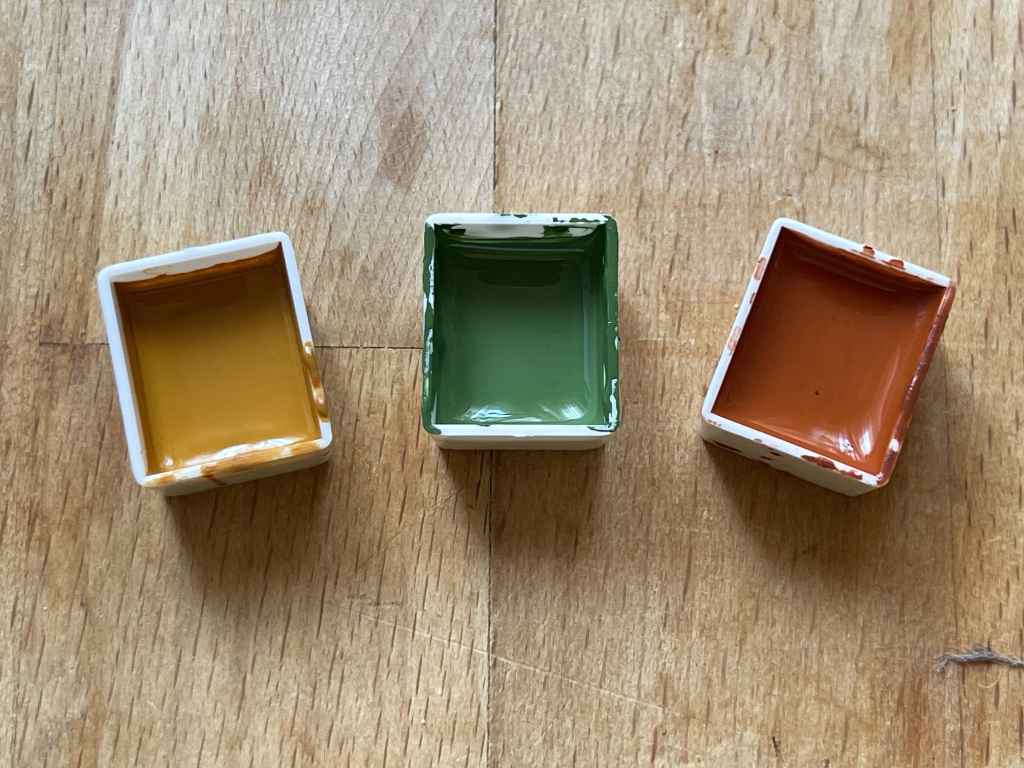 An example of watercolors pans, just poured the first layer